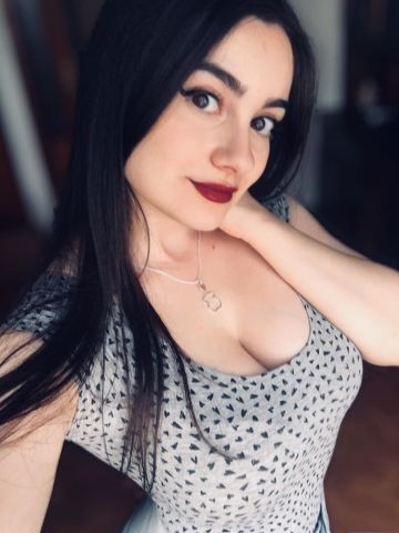 Полина